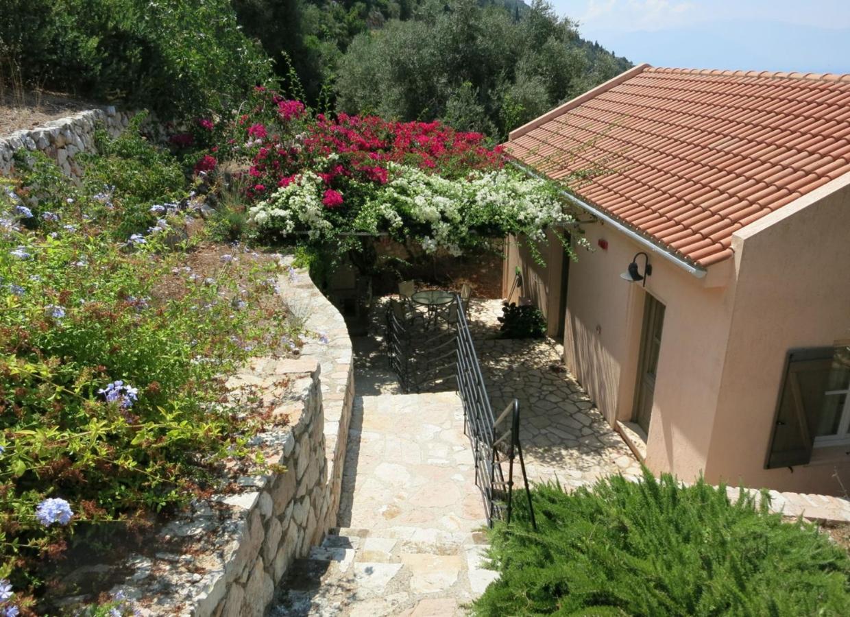 Lefki Villas Rum bild